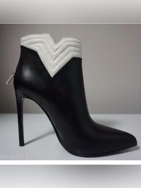 Saint Laurent YSL black leather white quilted heeled ankle Boots size 37/ 6